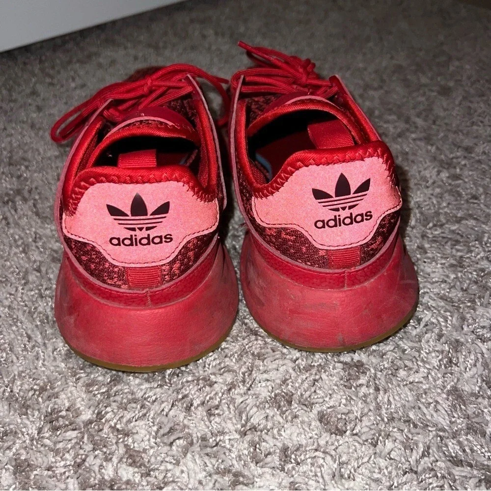 Adidas XPLR‎ size 4Y, red